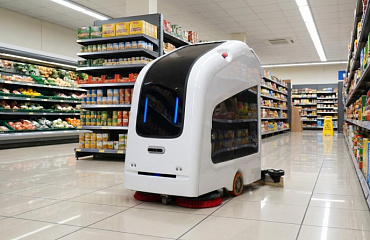 Автономная уборка в ТЦ «Мега Теплый Стан» на базе российского робота Unit